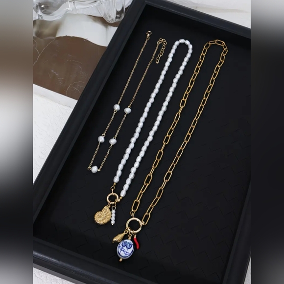 18 KT Gold Over Titanium Necklace Set - Picture 4 of 4